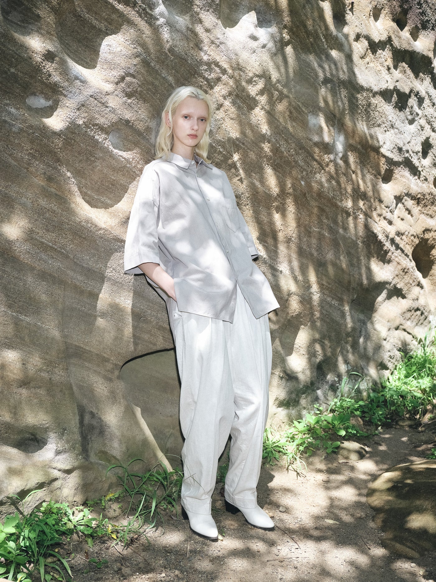 cotton linen two-tuck slacks