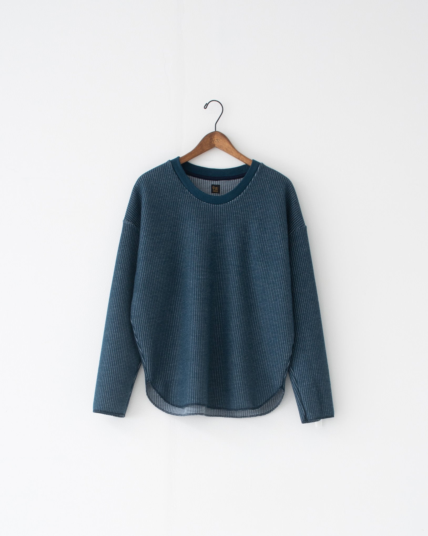 r-neck thermal blue