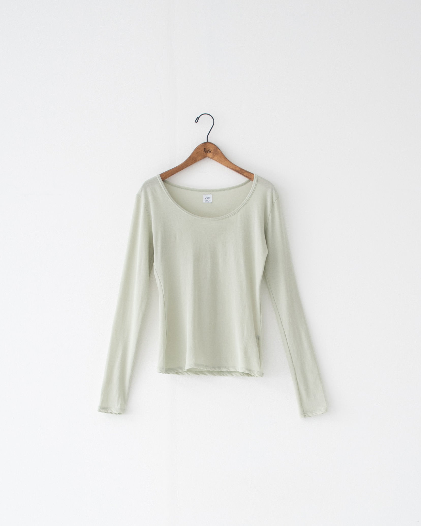 high twist  jersey r-neck top pale green