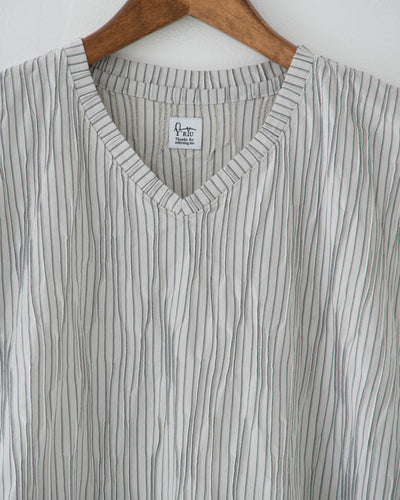 【予約商品】tucked dobby french-sleeve dress