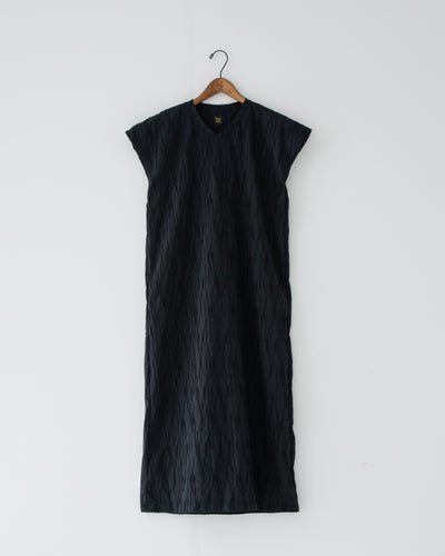 【予約商品】tucked dobby french-sleeve dress