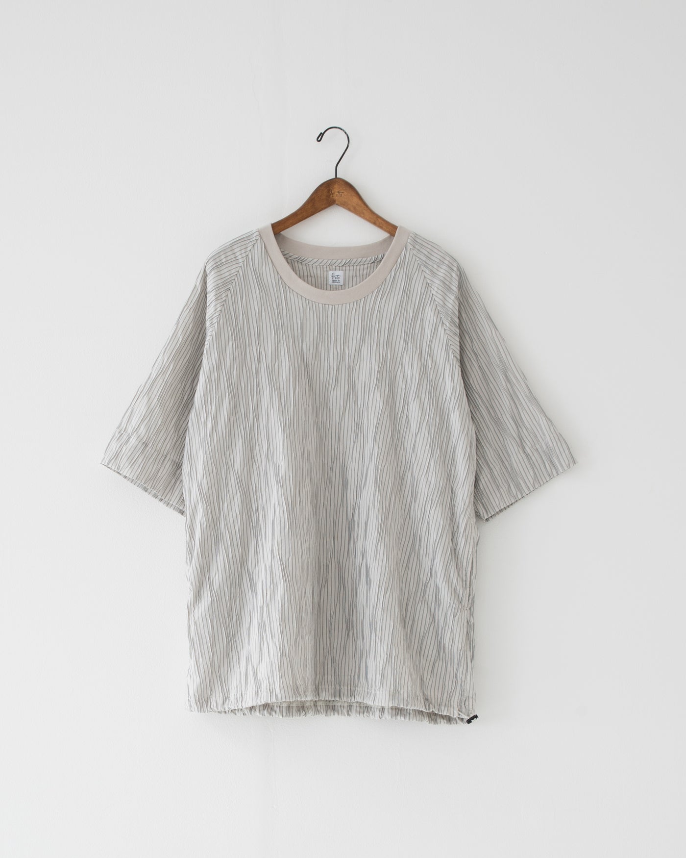 【予約商品】tucked dobby poncho shirt