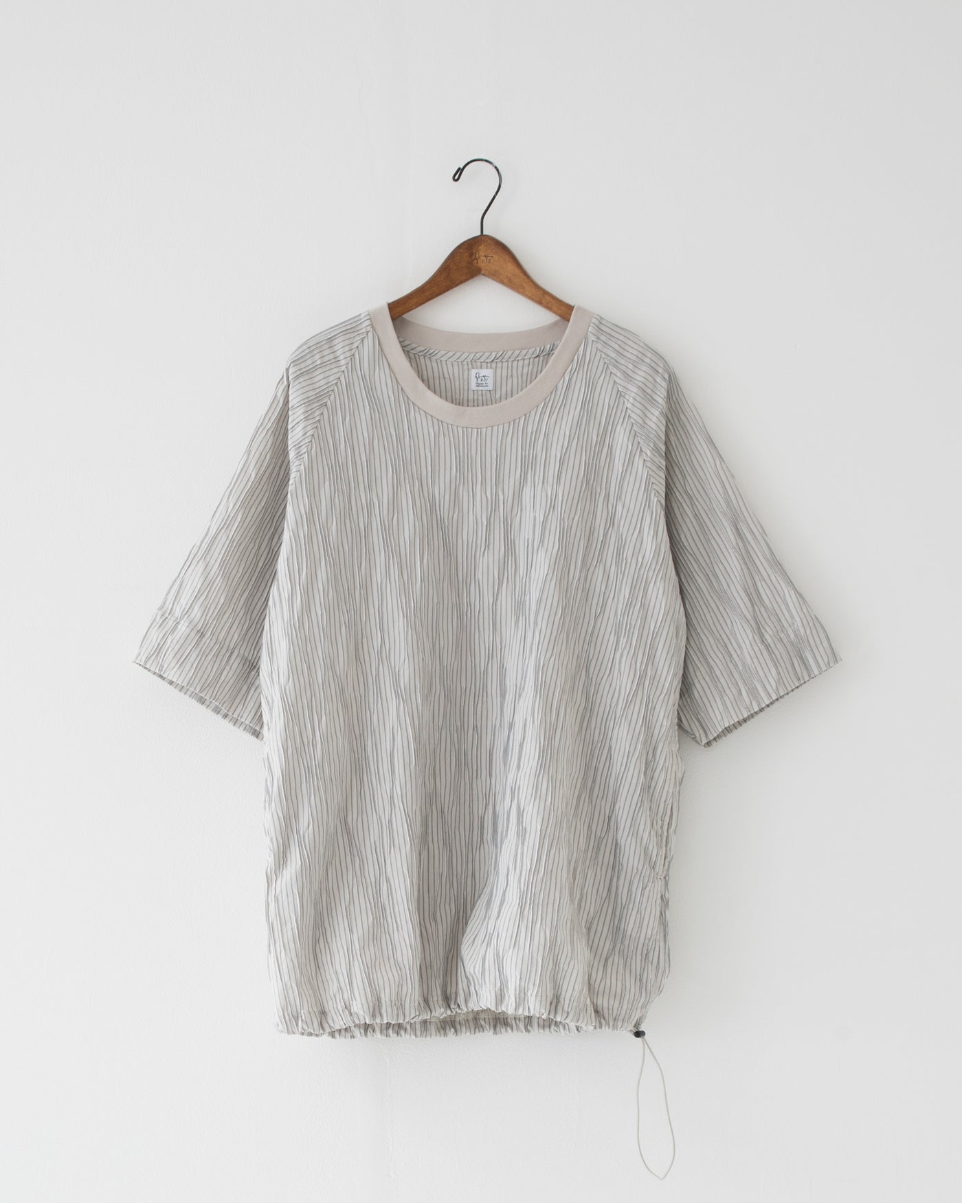 【予約商品】tucked dobby poncho shirt