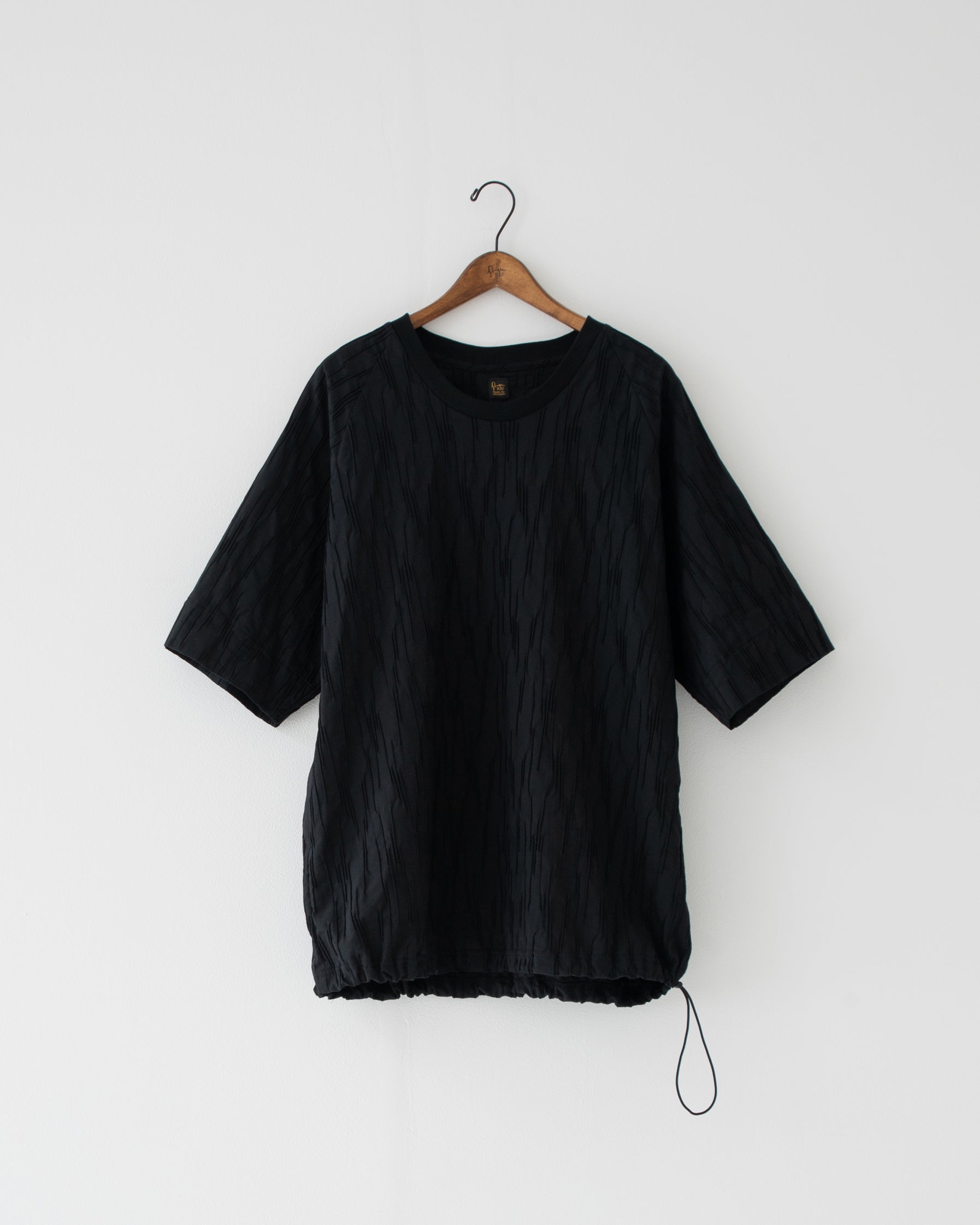 【予約商品】tucked dobby poncho shirt black