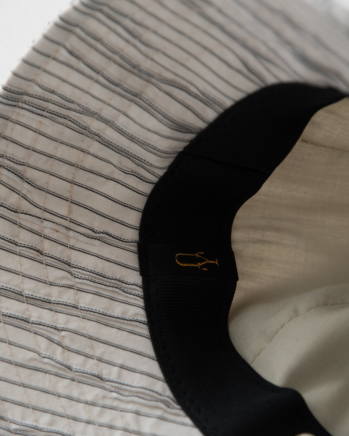 【予約商品】tucked dobby switch hat