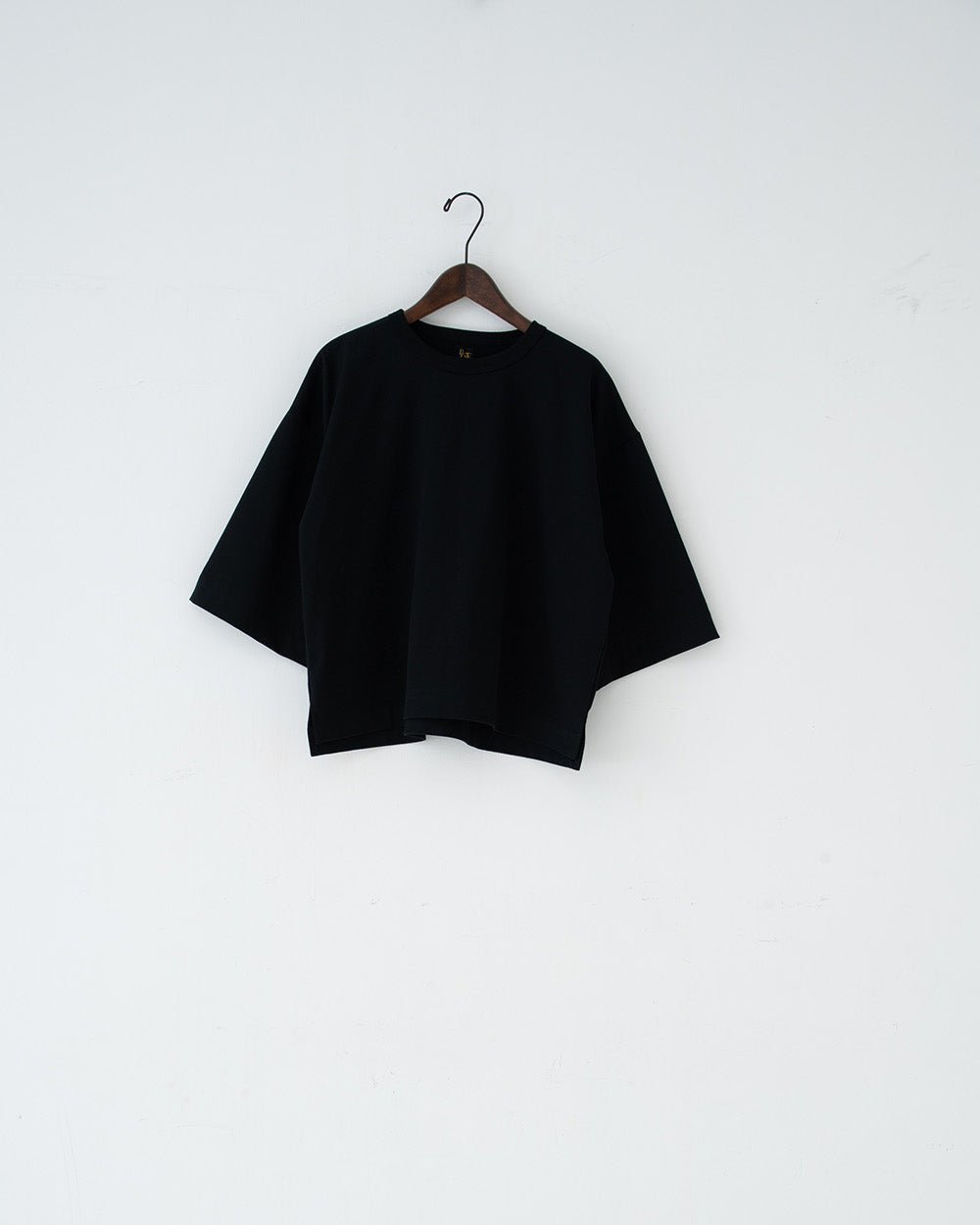 single jersey pullover shirt black