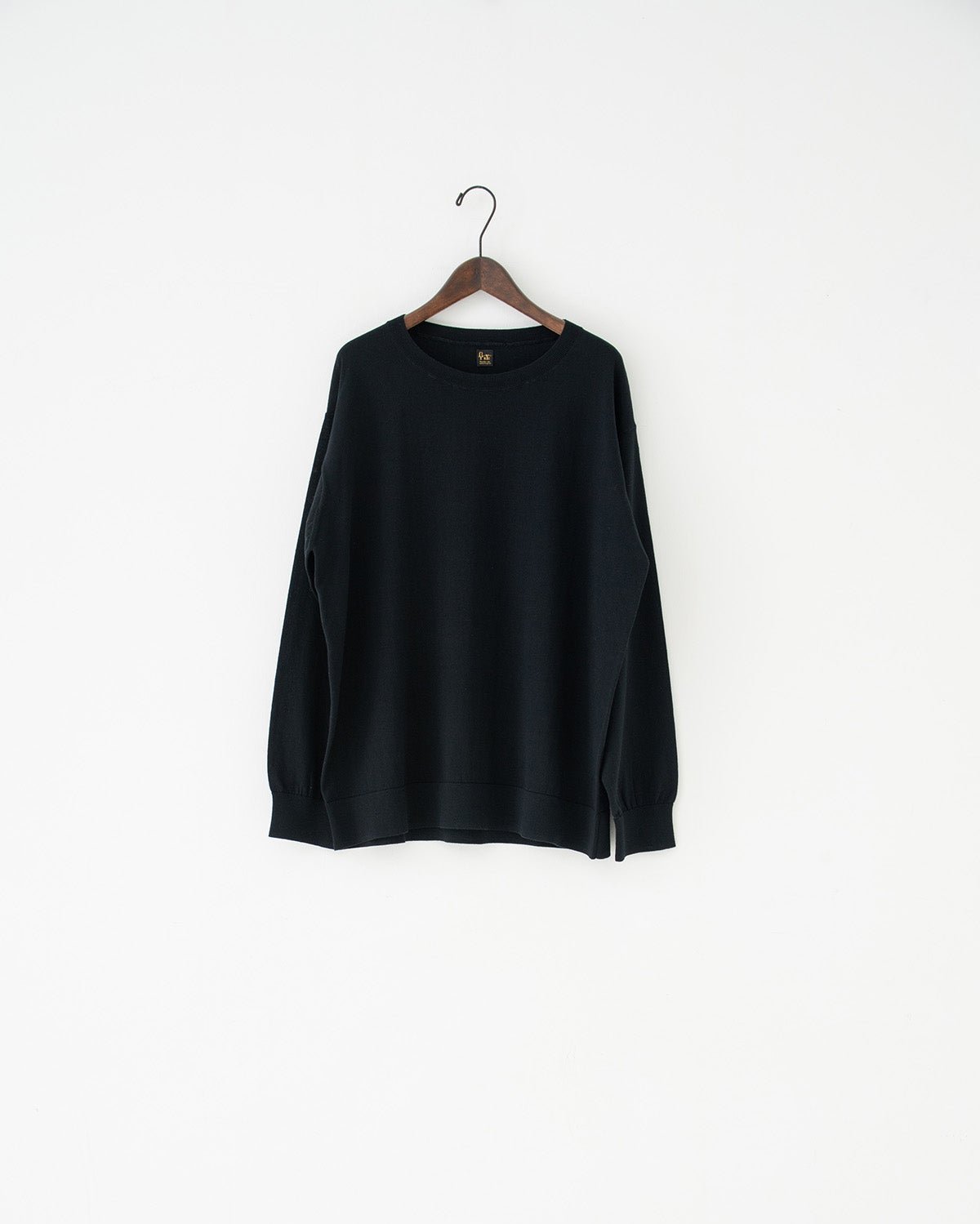 16 high gauge knit black