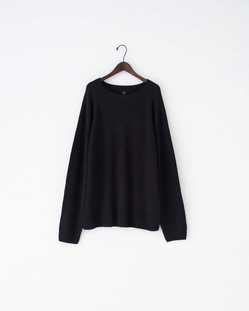 raglan sleeve bamboo knit black