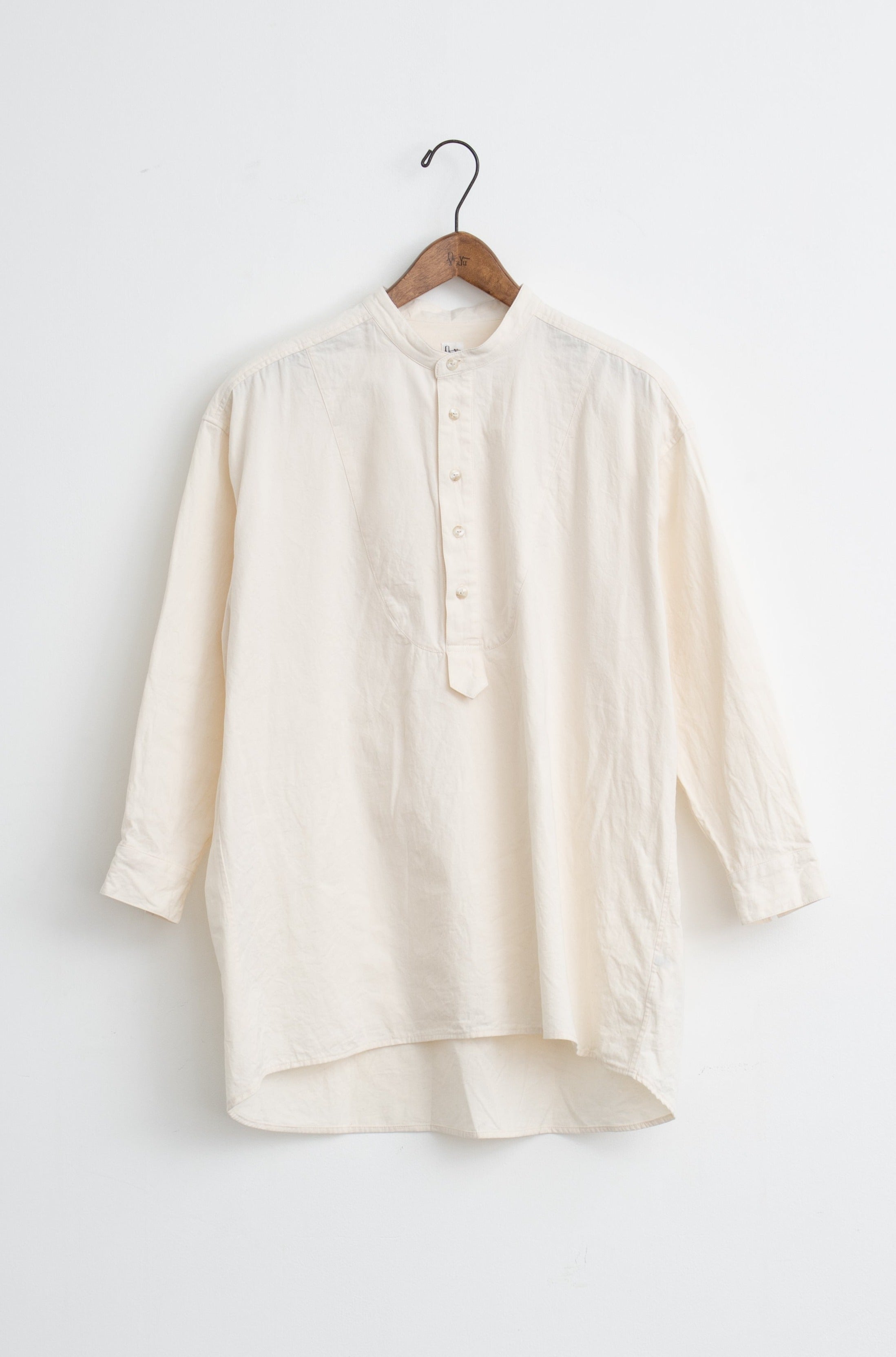 band collar over bosom shirt ivory