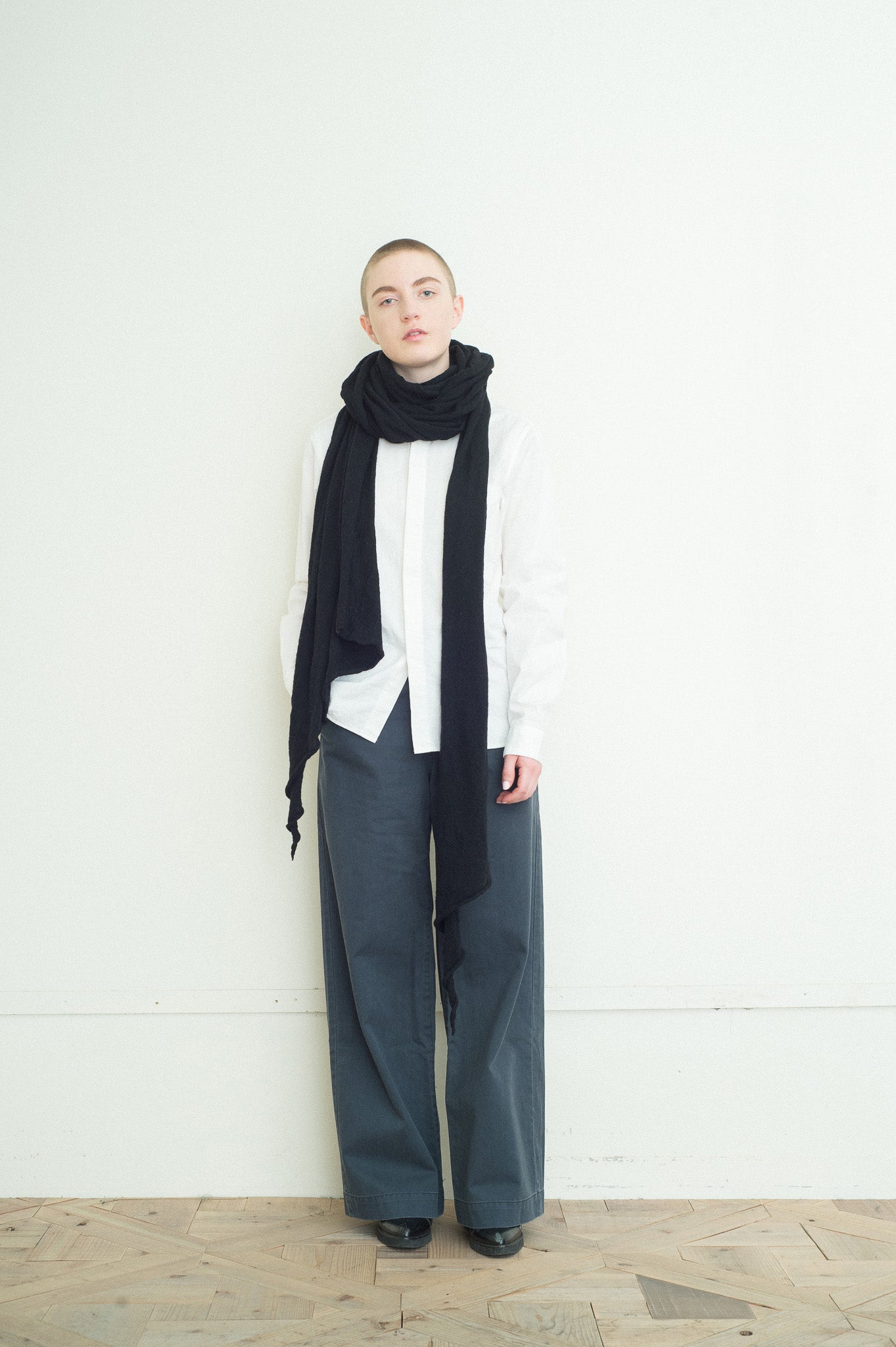 washable wool gauze stole indigo