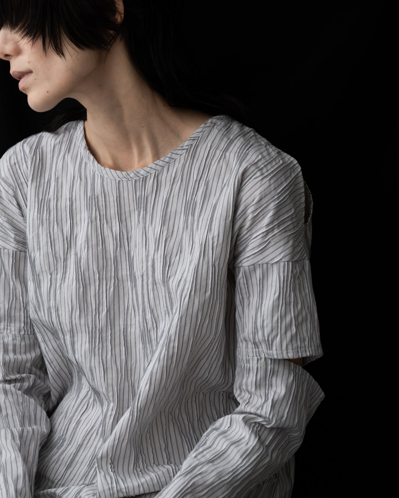 【予約商品】tucked dobby slit dress