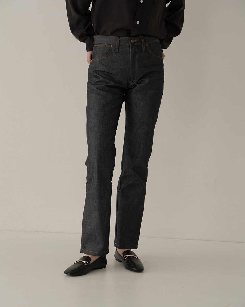 super rigid denim type.st
