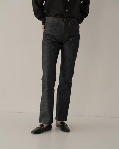 super rigid denim type.st