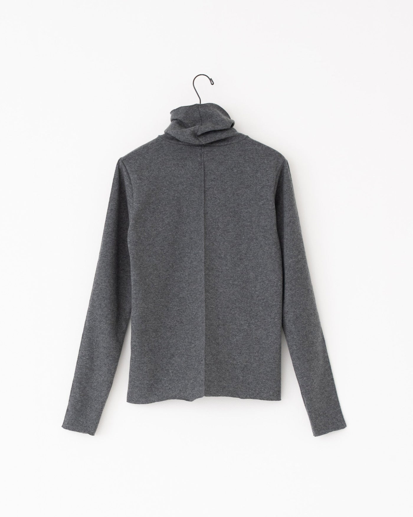 soft wool t-neck knit