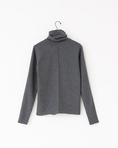 soft wool t-neck knit