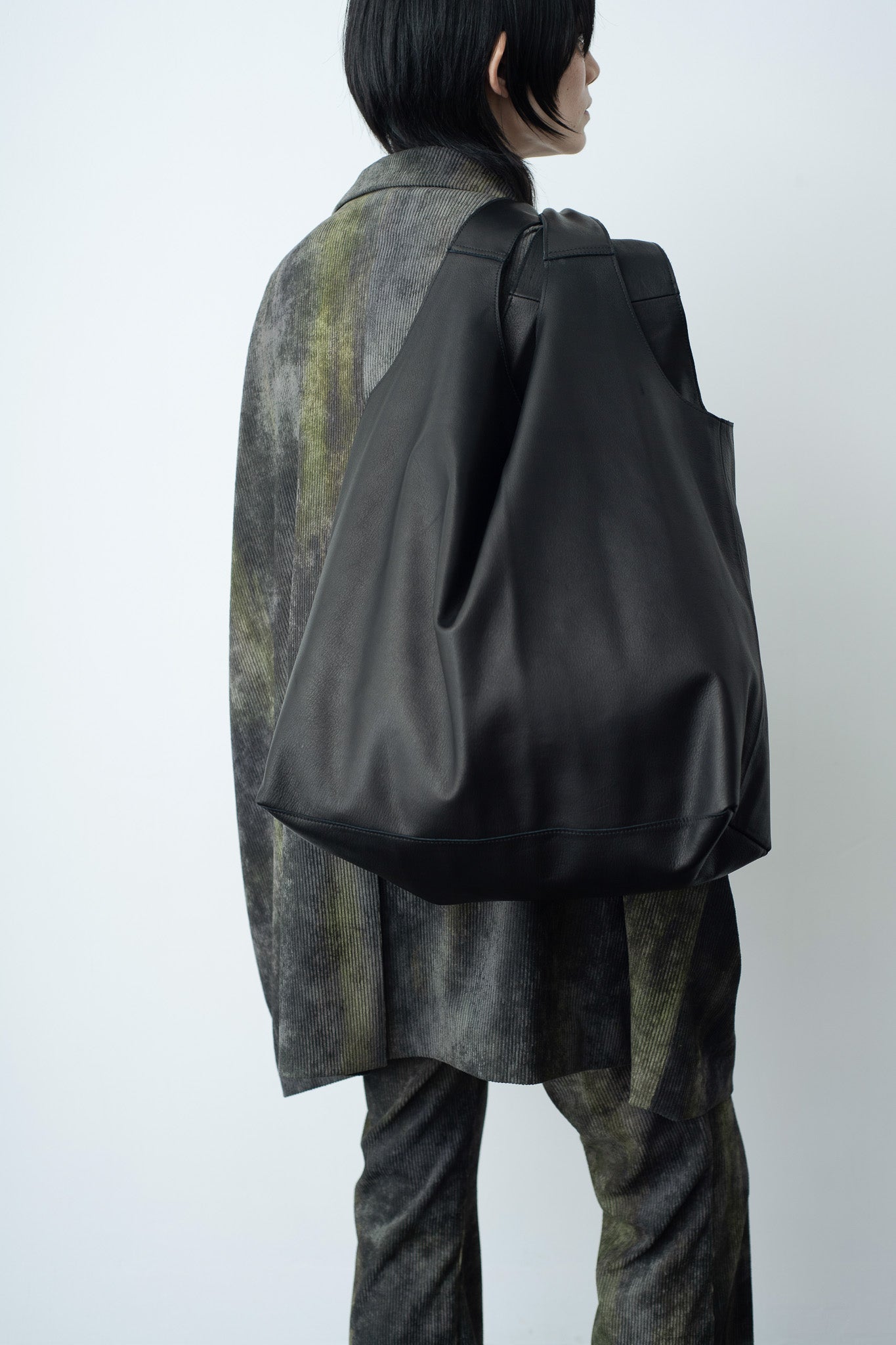 leather huge bag