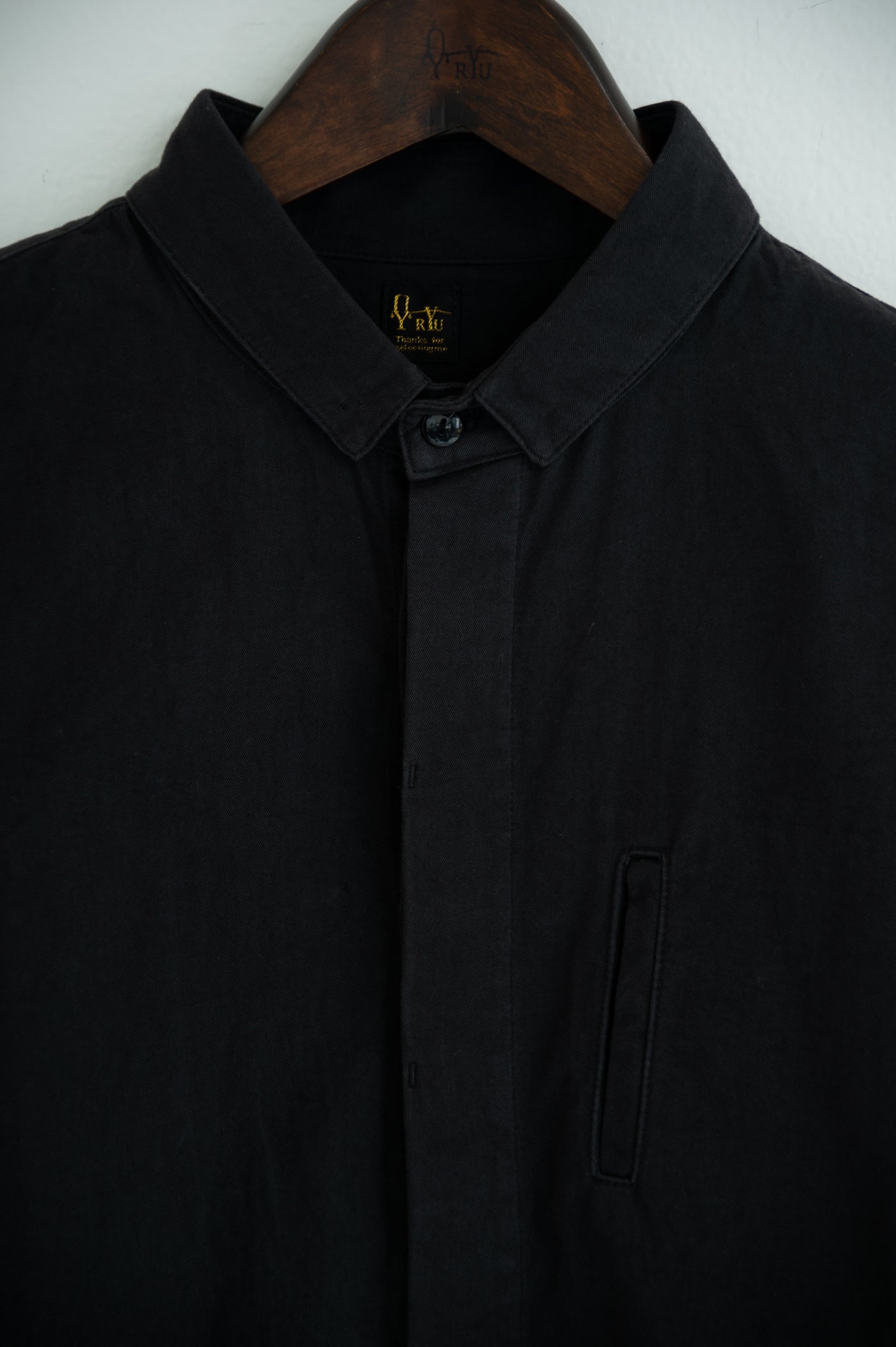 square collar shirt
