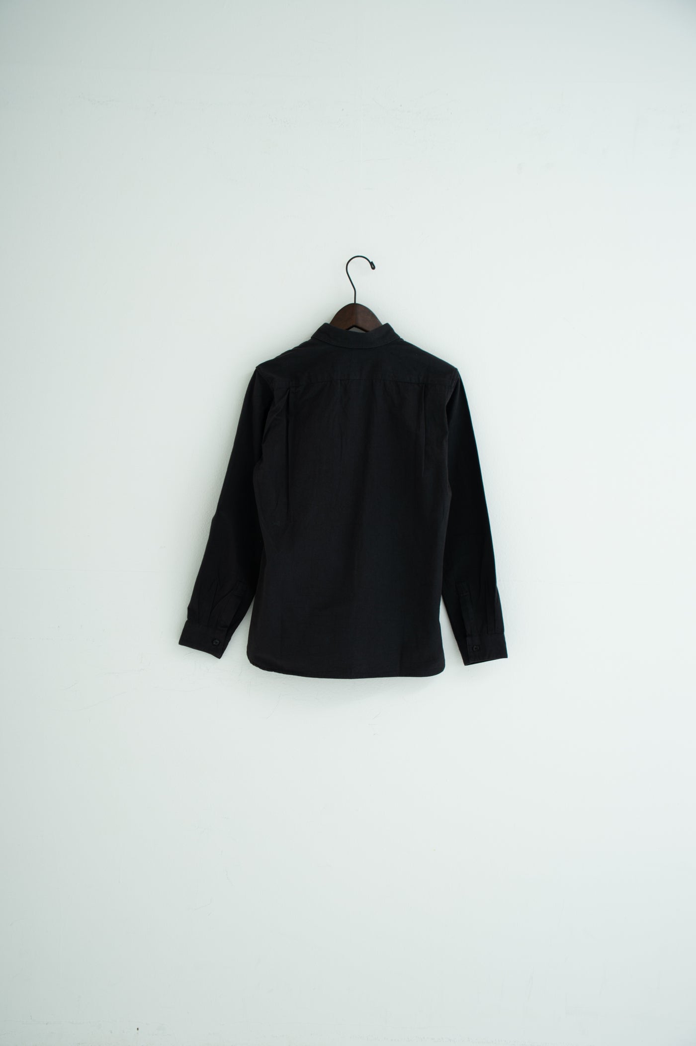 square collar shirt
