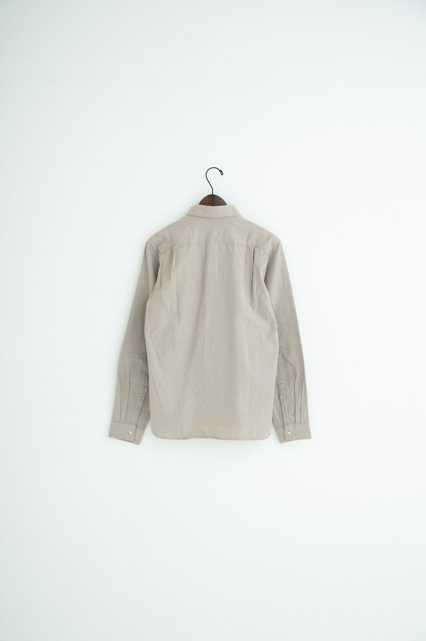 square collar shirt