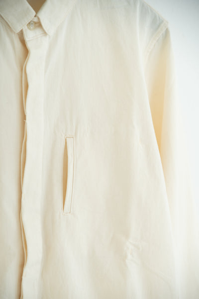 square collar shirt
