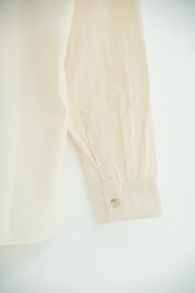square collar shirt
