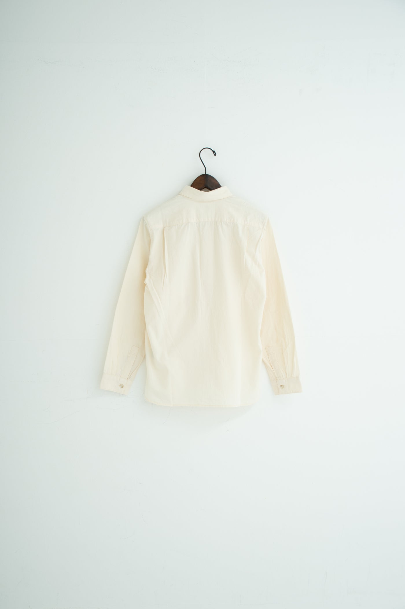 square collar shirt