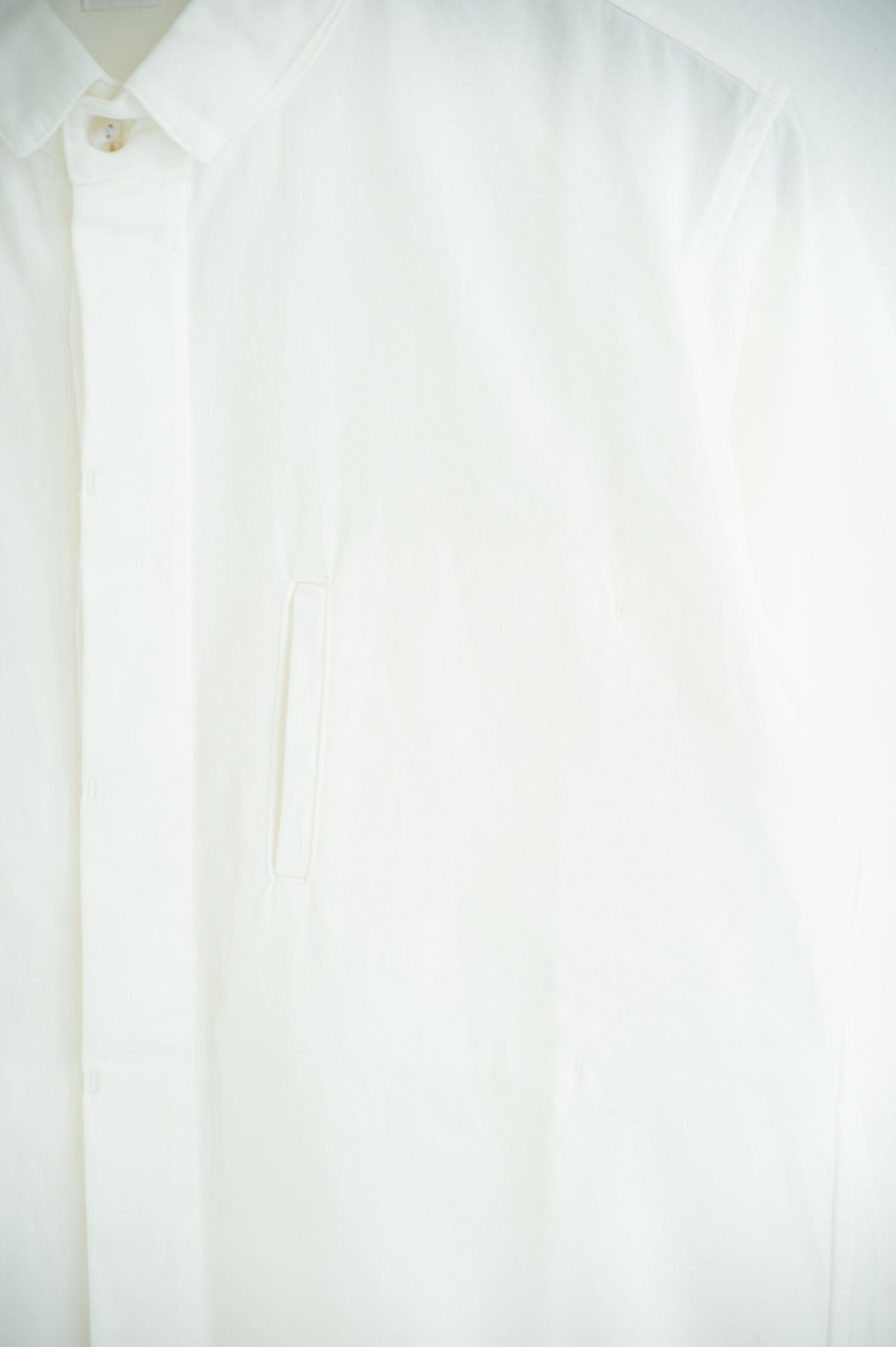 square collar shirt