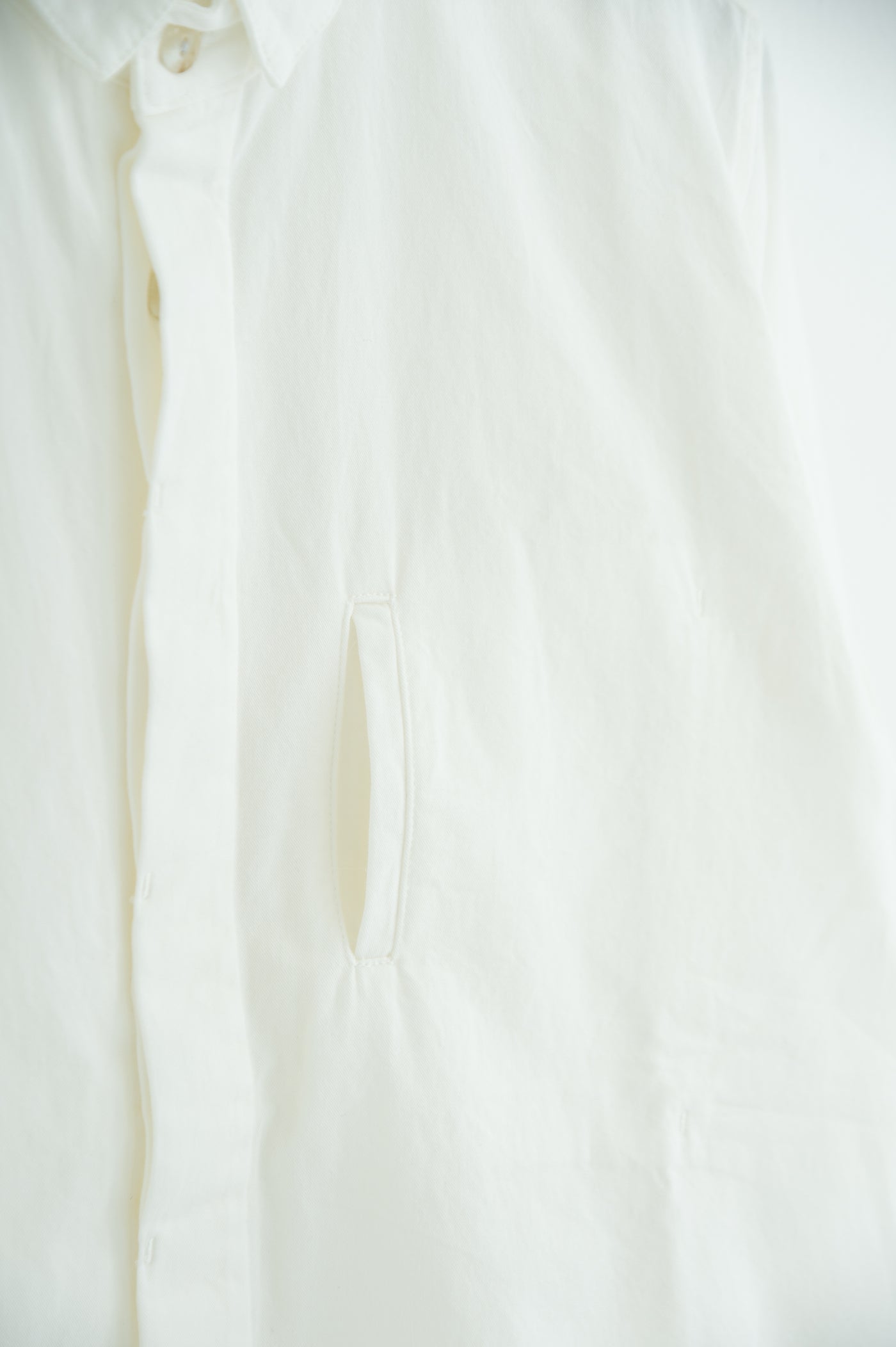 square collar shirt