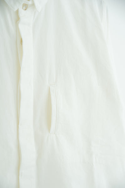 square collar shirt