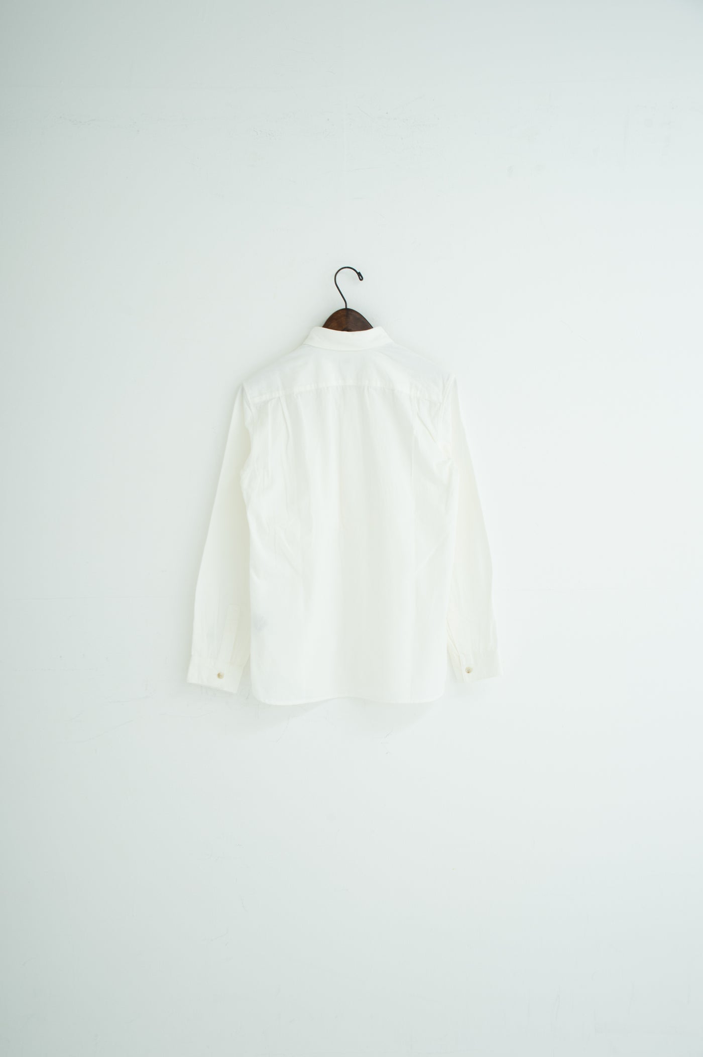 square collar shirt