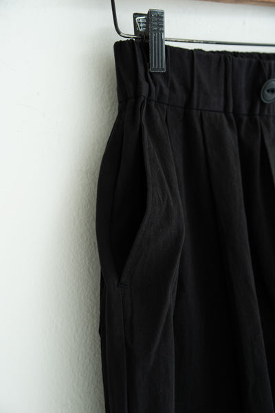 two-tuck wide pants