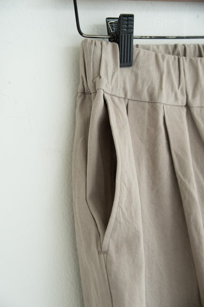 two-tuck wide pants