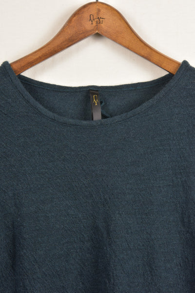 washable wool gauze r-neck knit