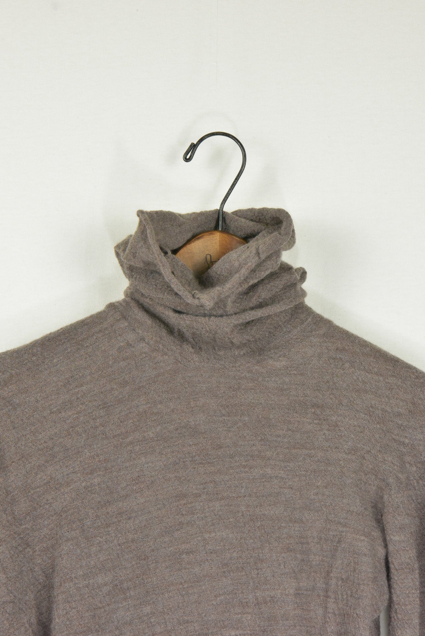 washable wool gauze t-neck knit
