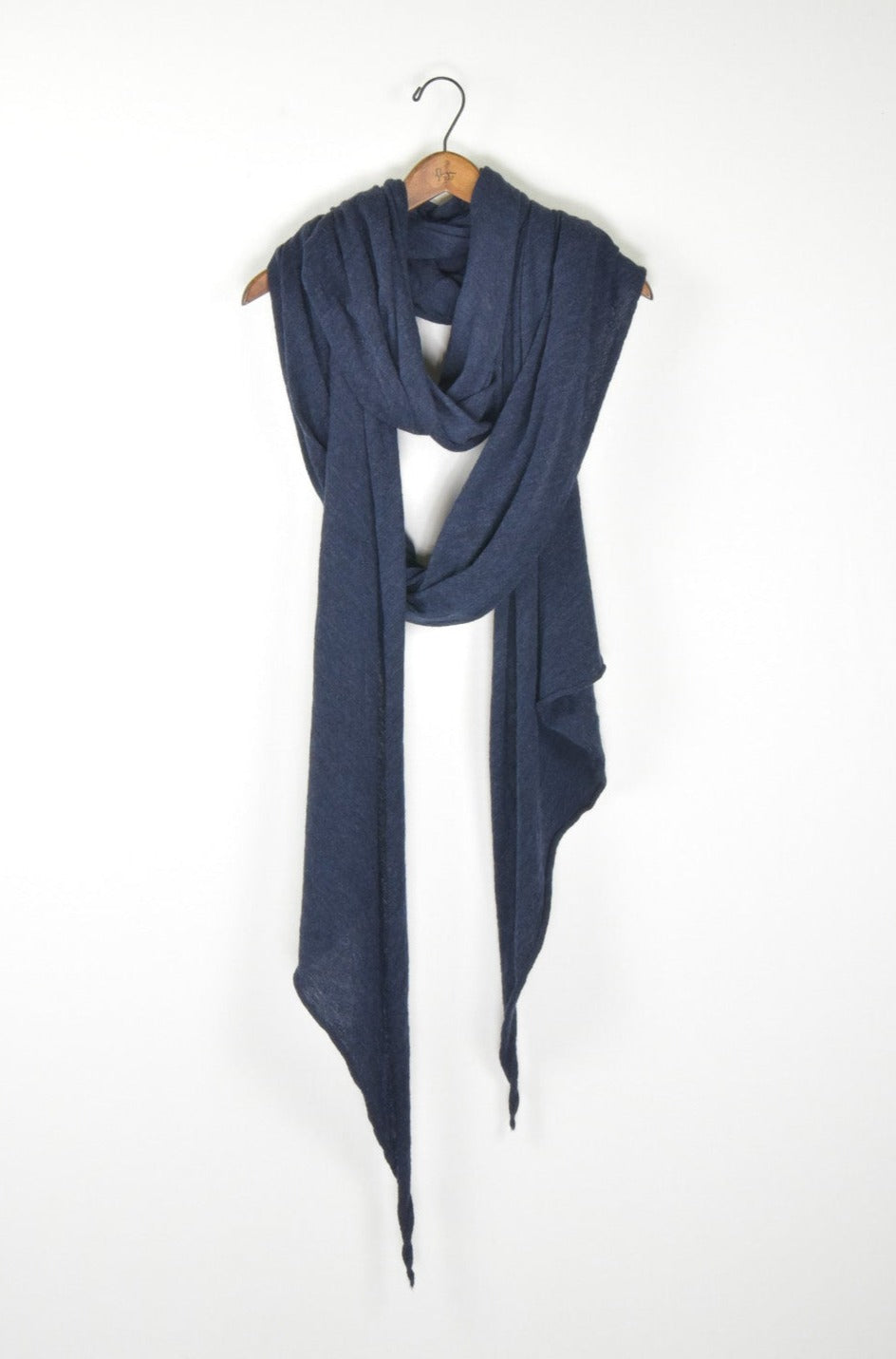 argue ストール　SQUARE WOOL GAUZE STOLE NAVY argue ストール SQUARE WOOL GAUZE STOLE NAVY│rodoku.co.jp
