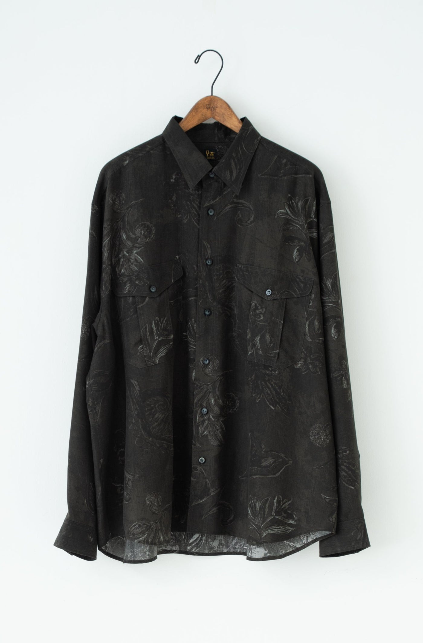 Kazakh long-sleeve shirt