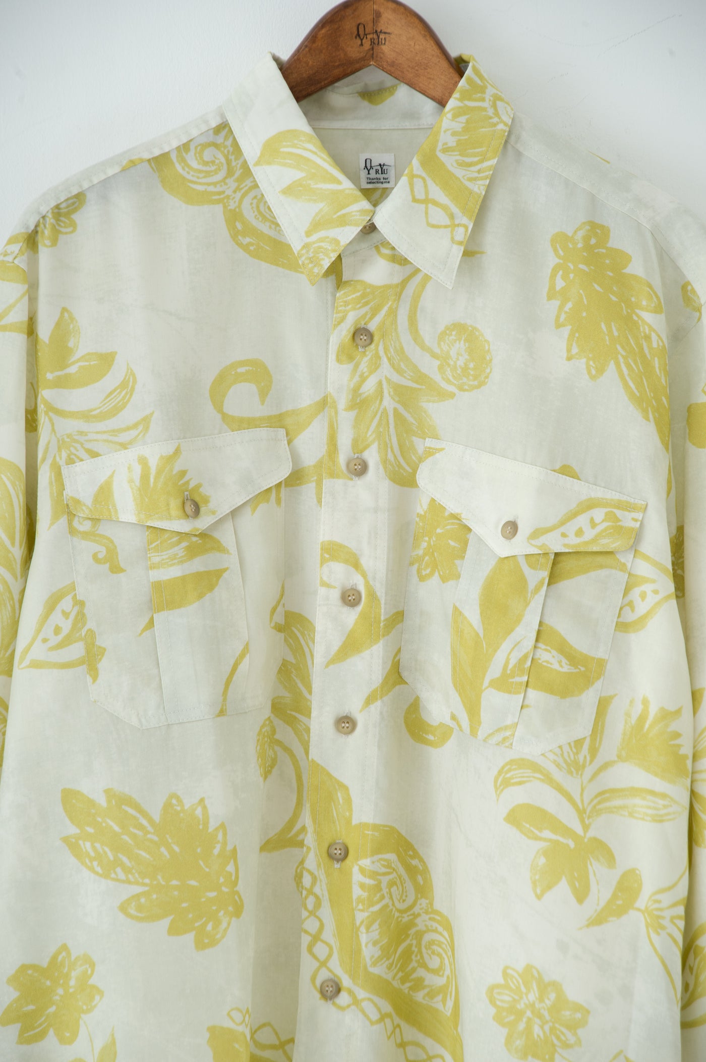 Kazakh long-sleeve shirt