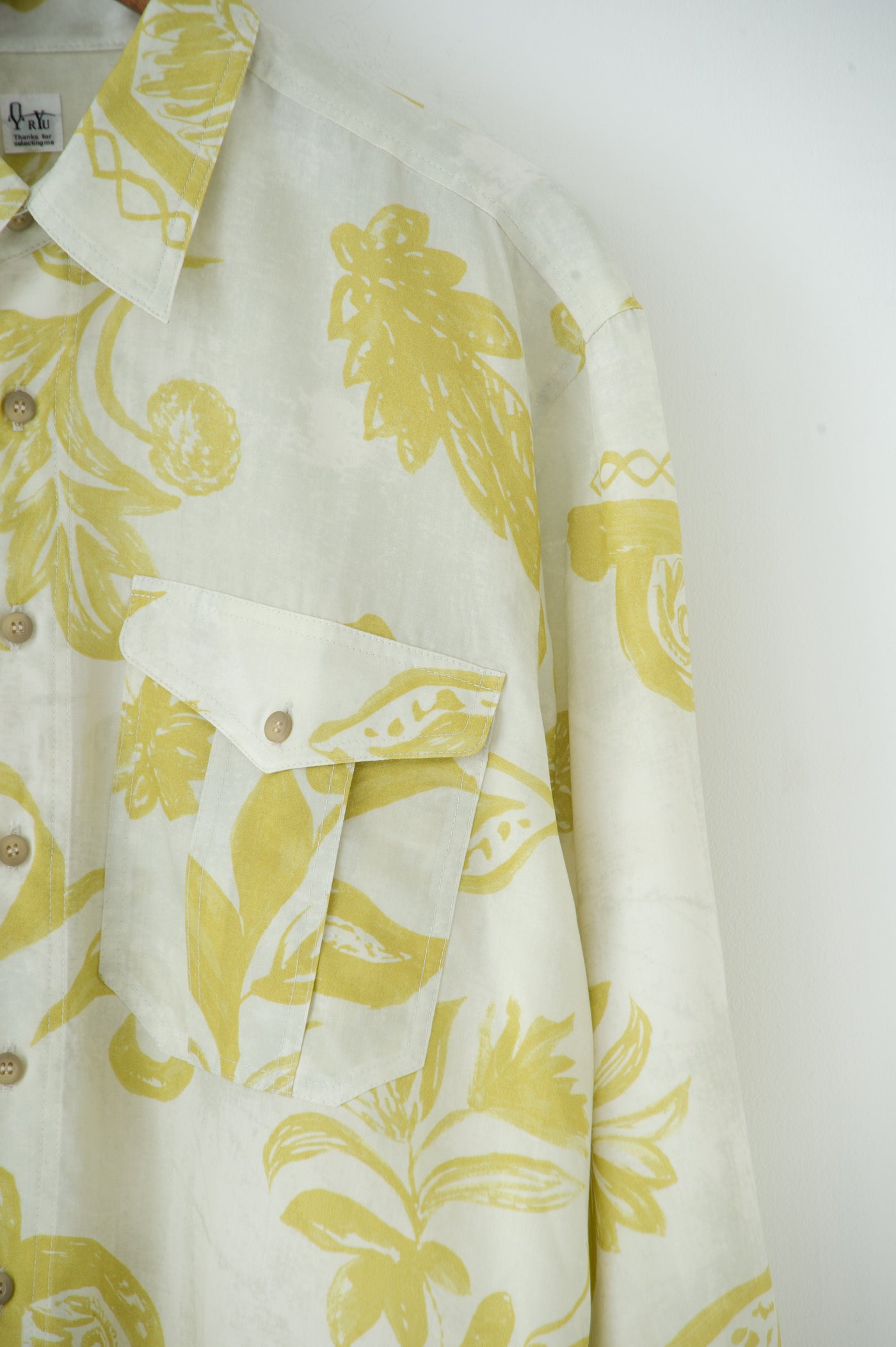 Kazakh long-sleeve shirt