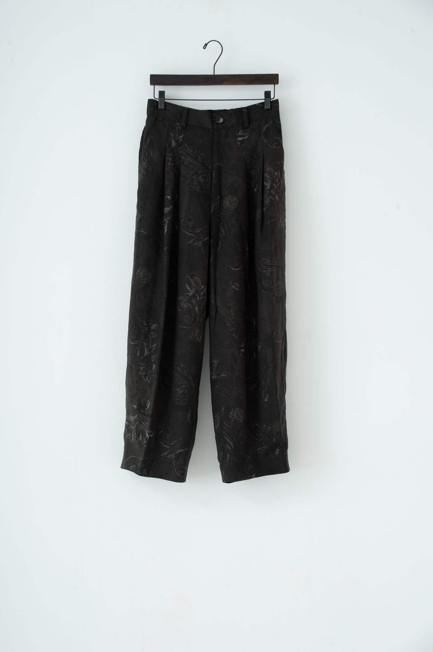 Kazakh drape slacks