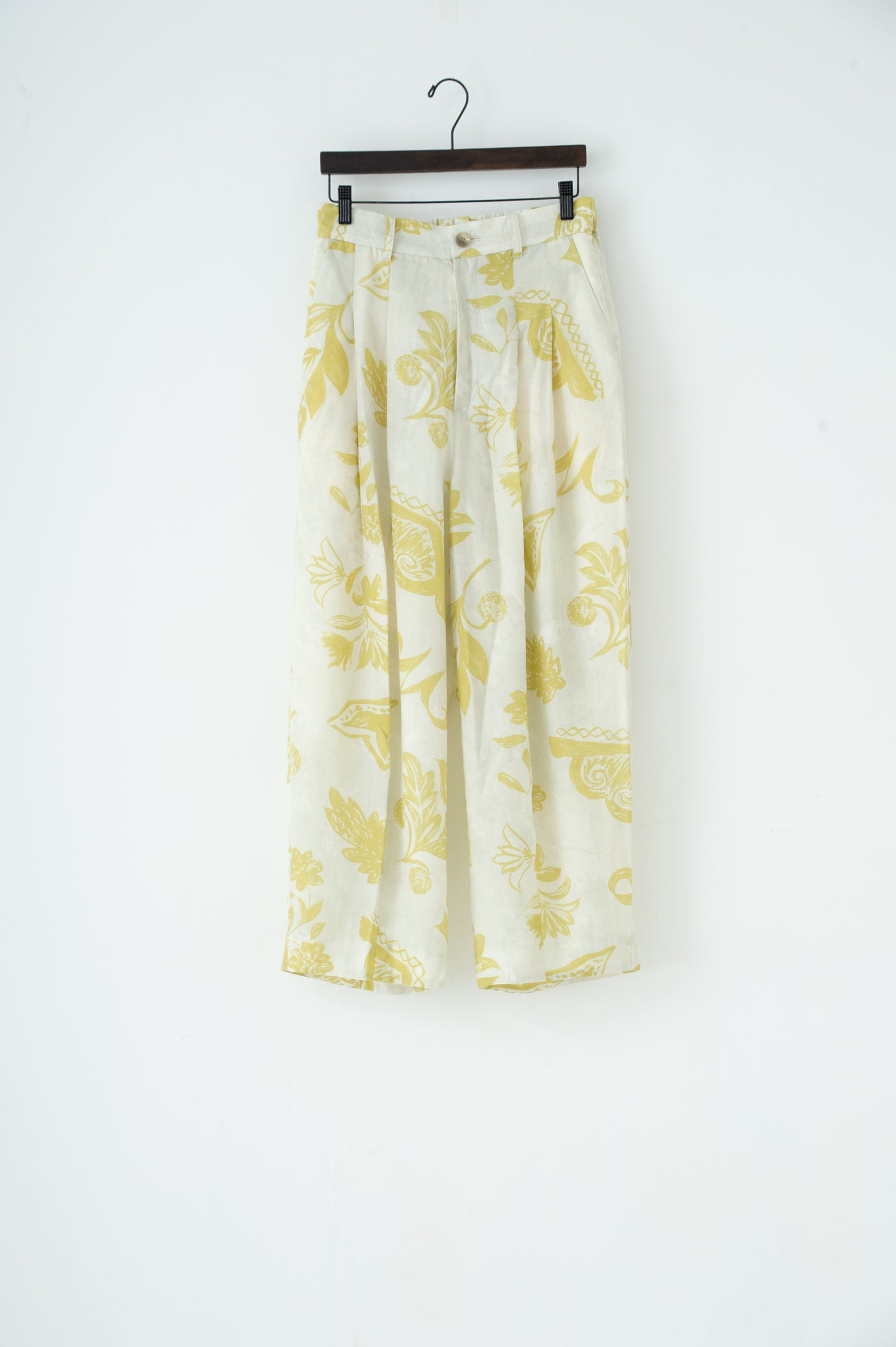 Kazakh drape slacks