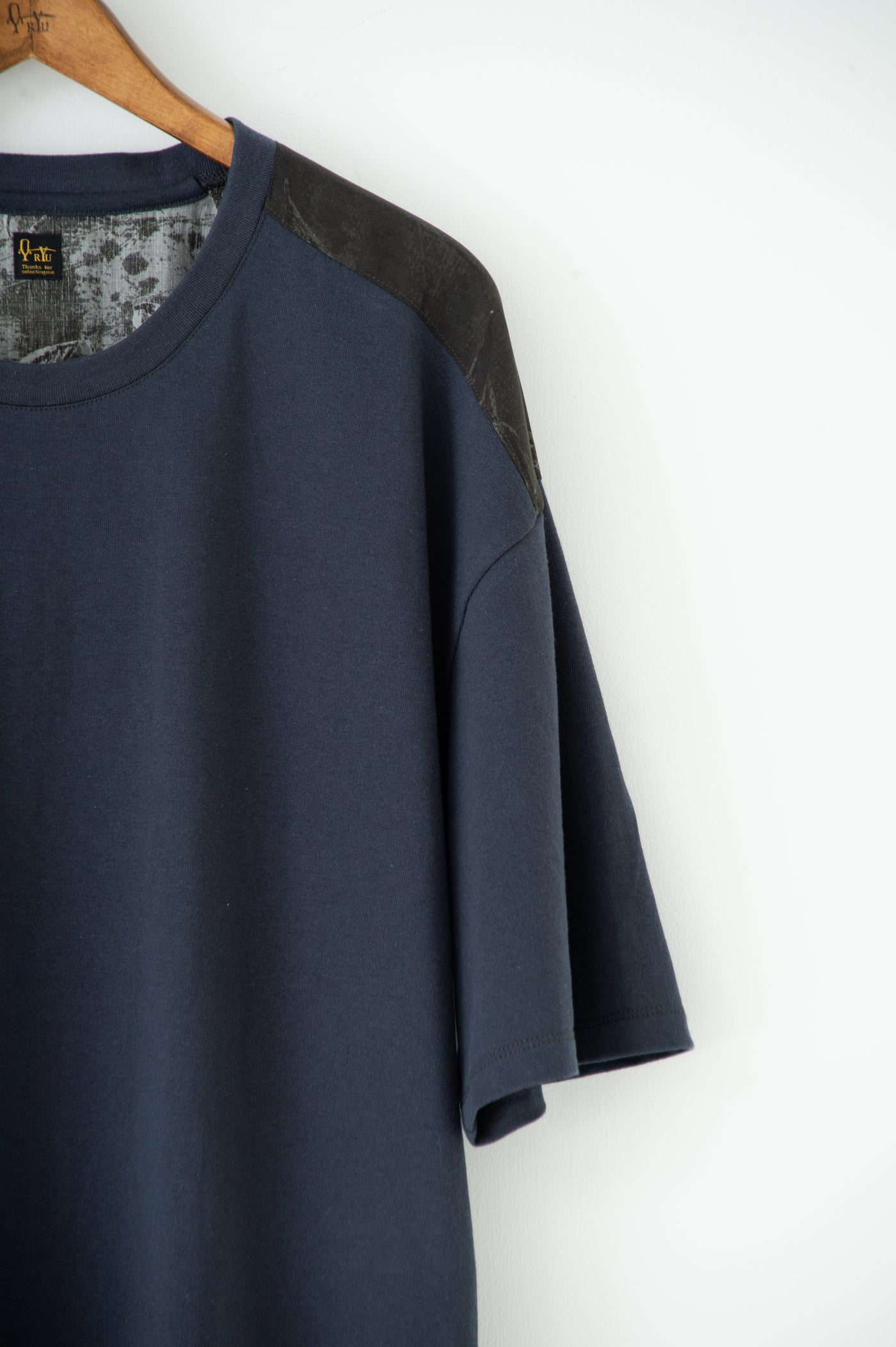 Kazakh docking pullover shirt