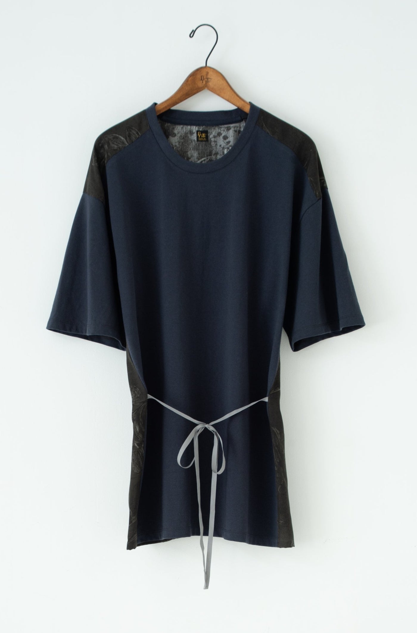 Kazakh docking pullover shirt