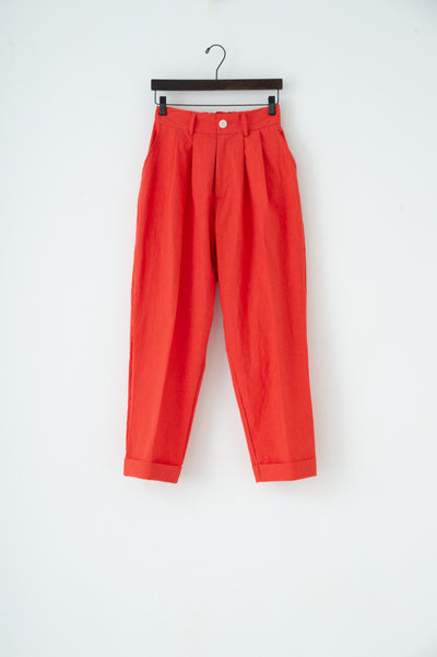 dump two-tuck slacks with belt