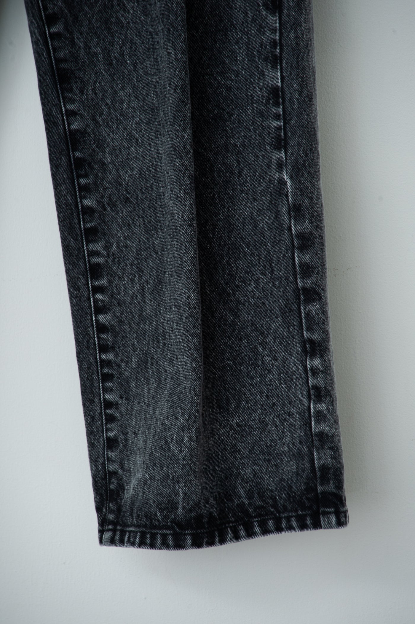 denim two-tuck slacks