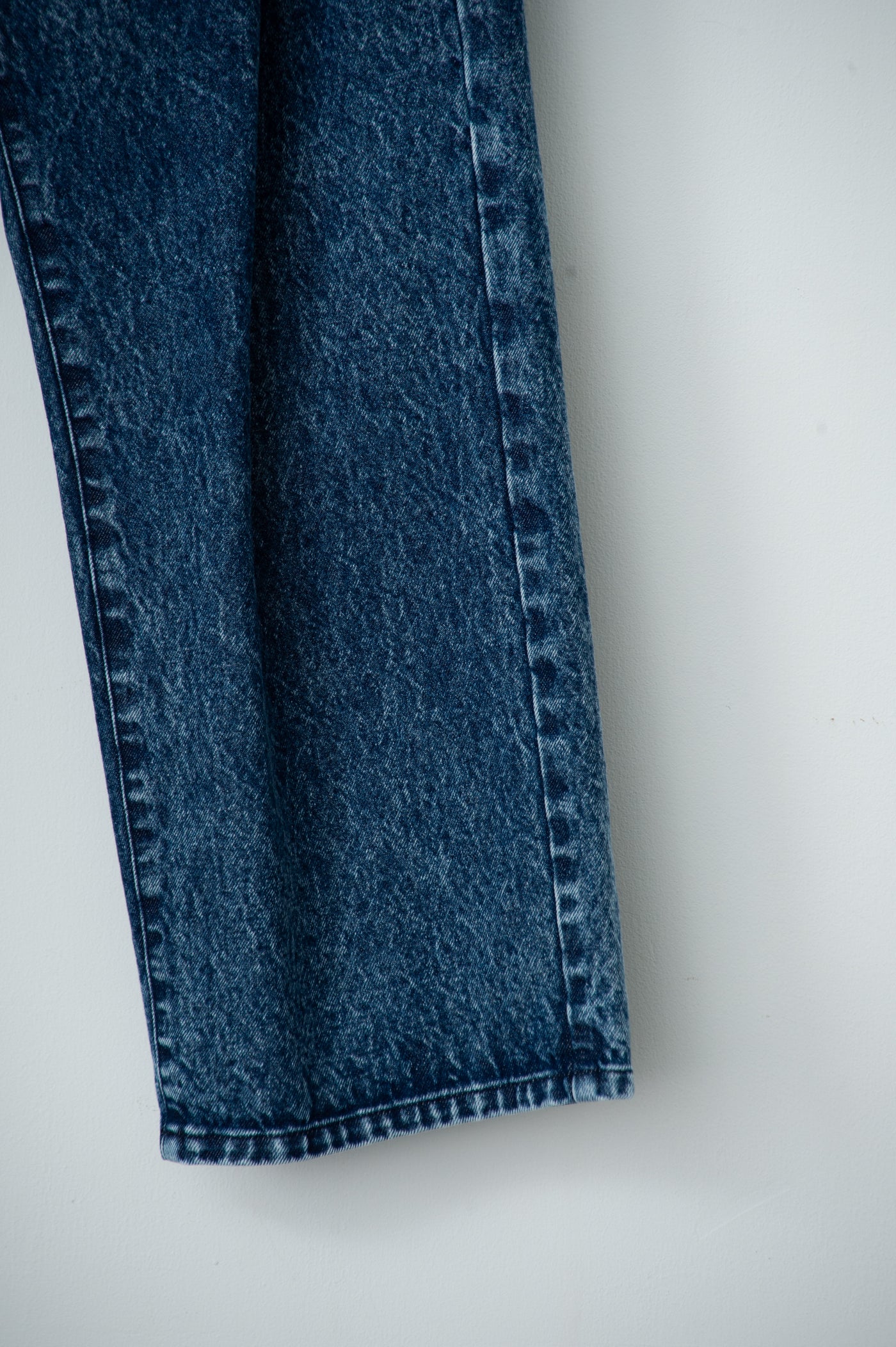 denim two-tuck slacks
